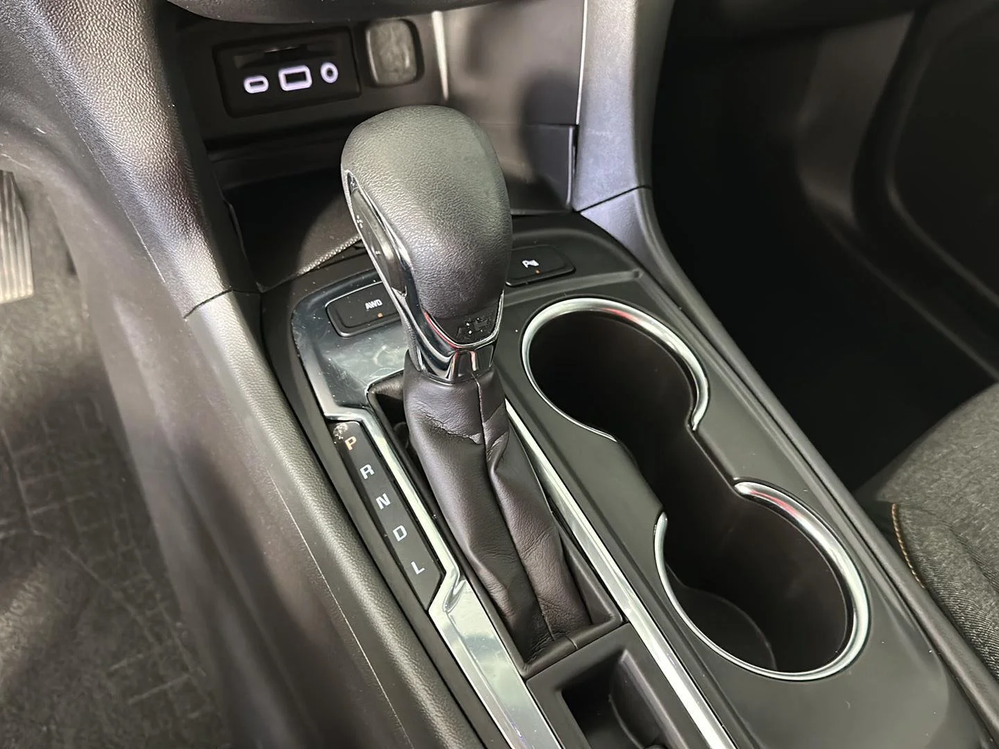 Used 2024 Mosaic Black Metallic Chevrolet LT image 19