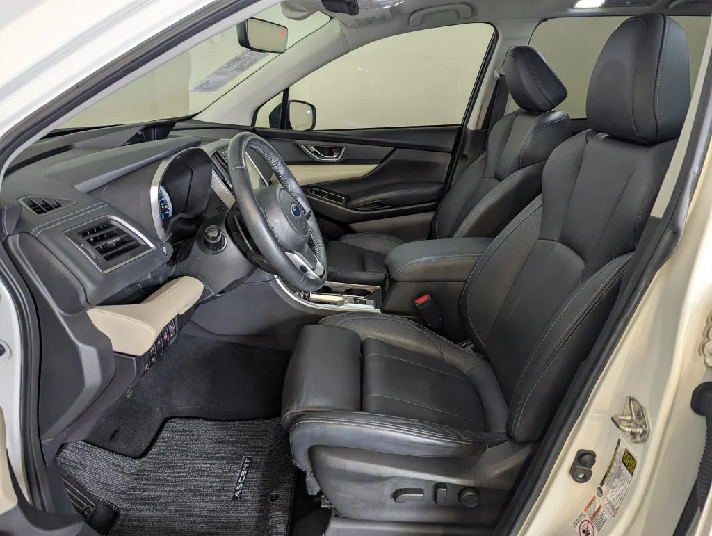 Used 2020 White Subaru Limited image 4