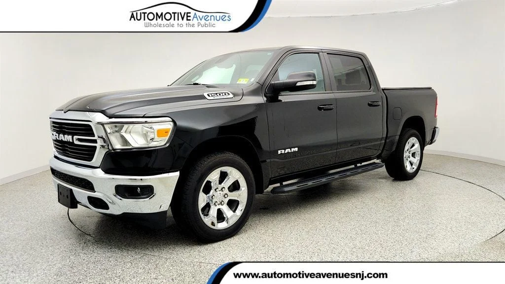 2021 RAM 1500 Big Horn/Lone Star 4x4 Crew Cab 5'7's photo