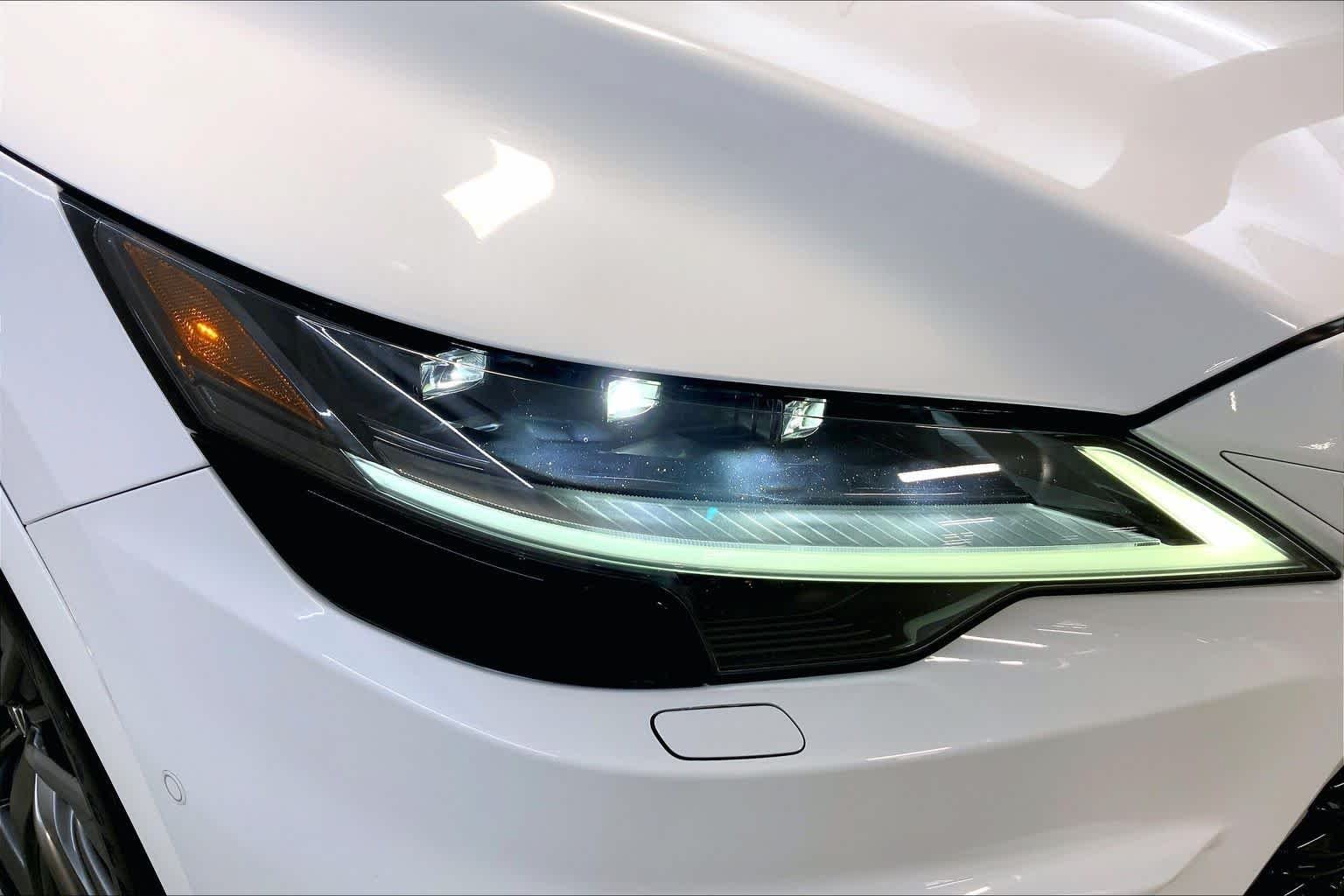 Used 2023 Ultra White Lexus F SPORT Handling image 27
