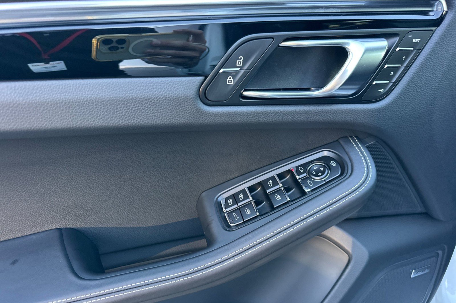2026 Porsche Macan S - Photo 12