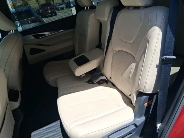 Used 2024 Red INFINITI LUXE image 16