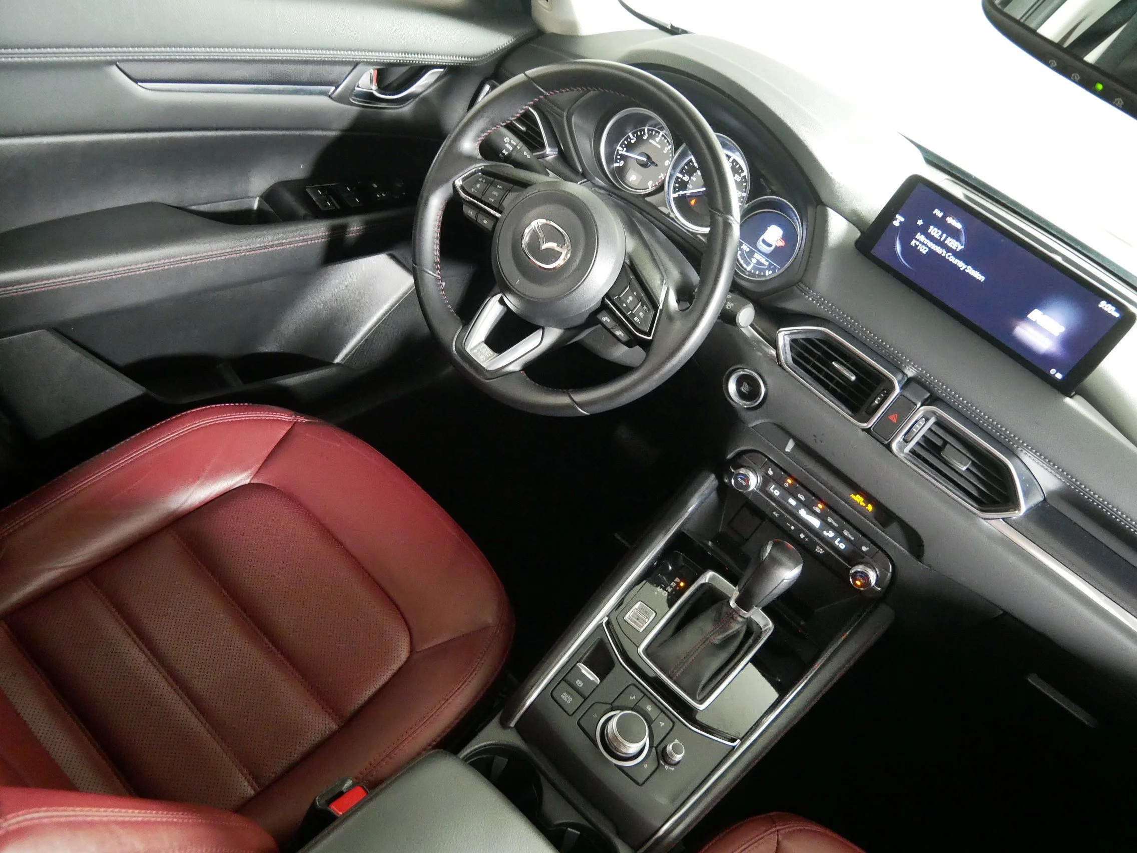 Used 2025 Polymetal Gray Metallic Mazda 2.5 S Carbon Edition image 9