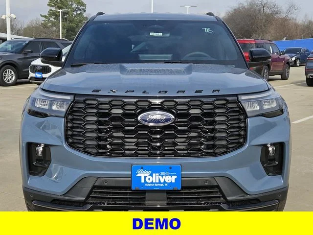 New 2026 Vapor Blue Metallic Ford ST-Line image 3
