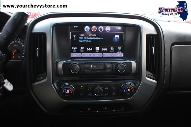 Used 2017 Silver GMC SLE image 25