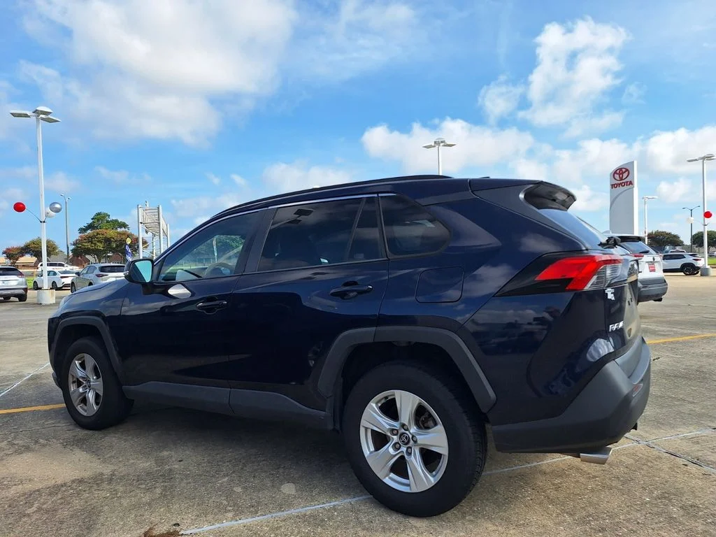 Used 2020 Blue Toyota XLE image 6
