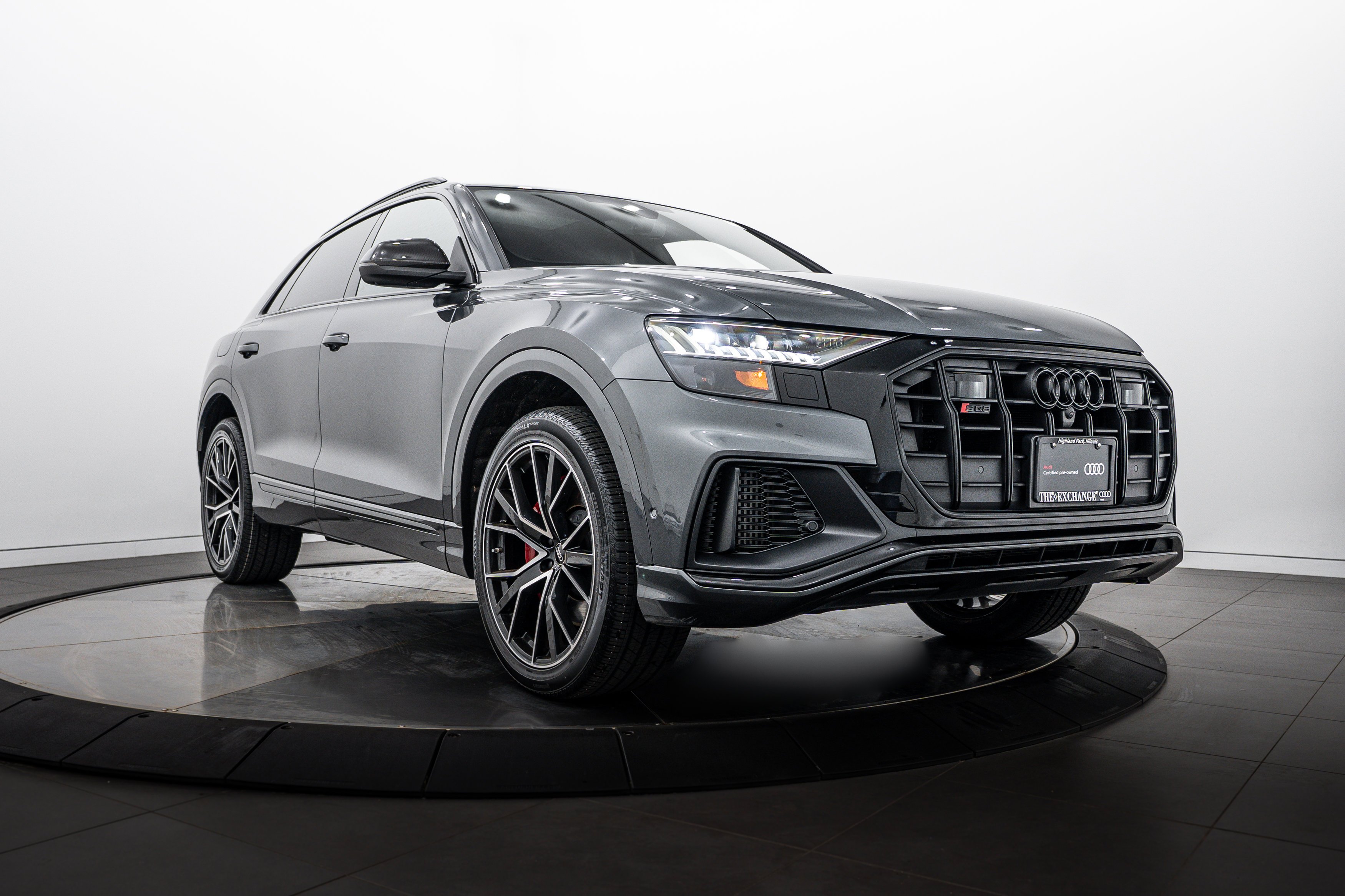 2022 Audi SQ8 Premium Plus's photo