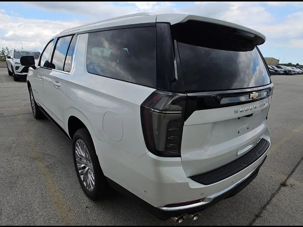 Certified Used 2025 Beige Chevrolet Premier image 6