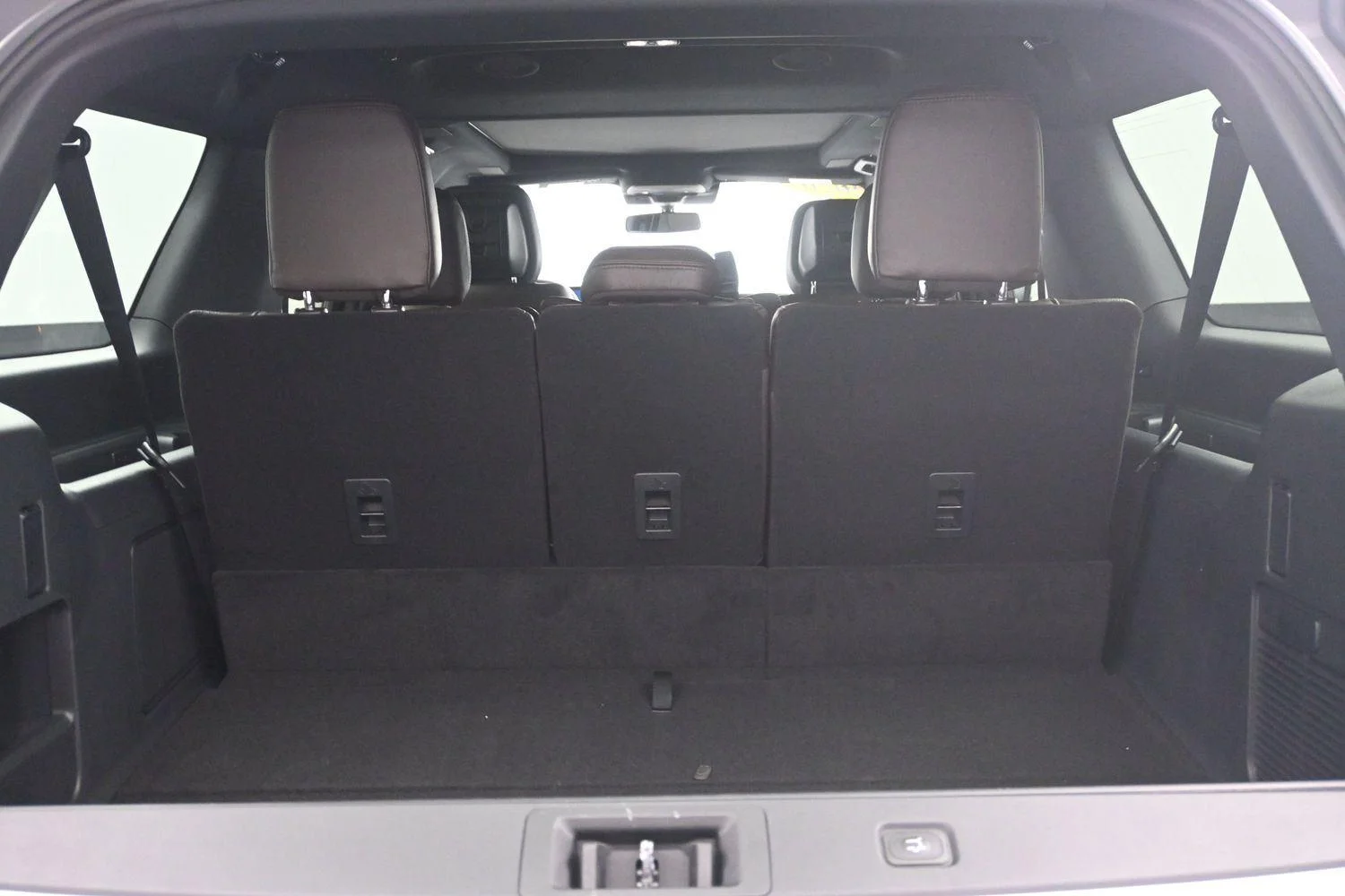 New 2026 Star White Metallic Tri-Coat Ford MAX King Ranch® image 18