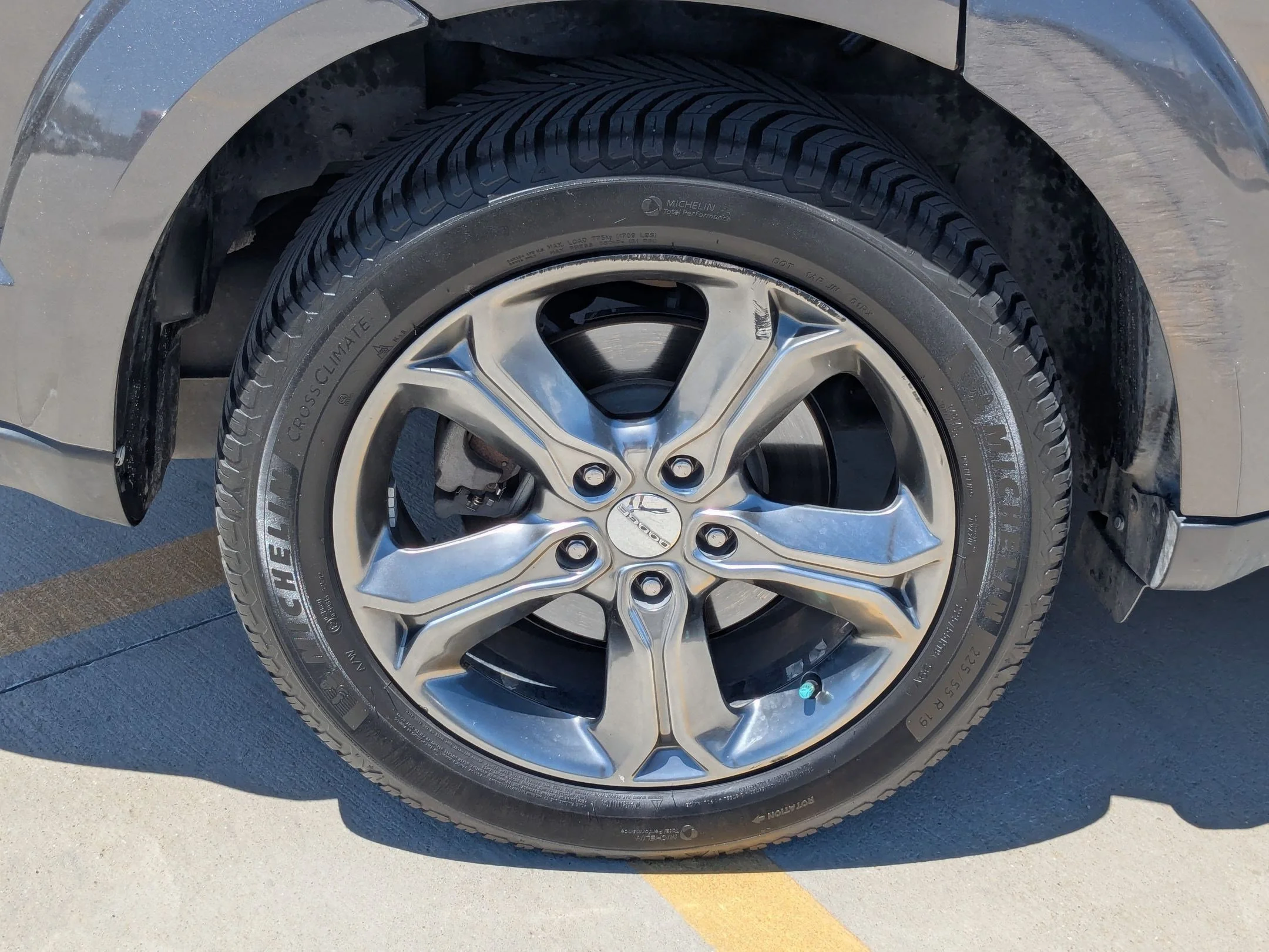 Used 2017 Granite Pearlcoat Dodge Crossroad Plus image 12