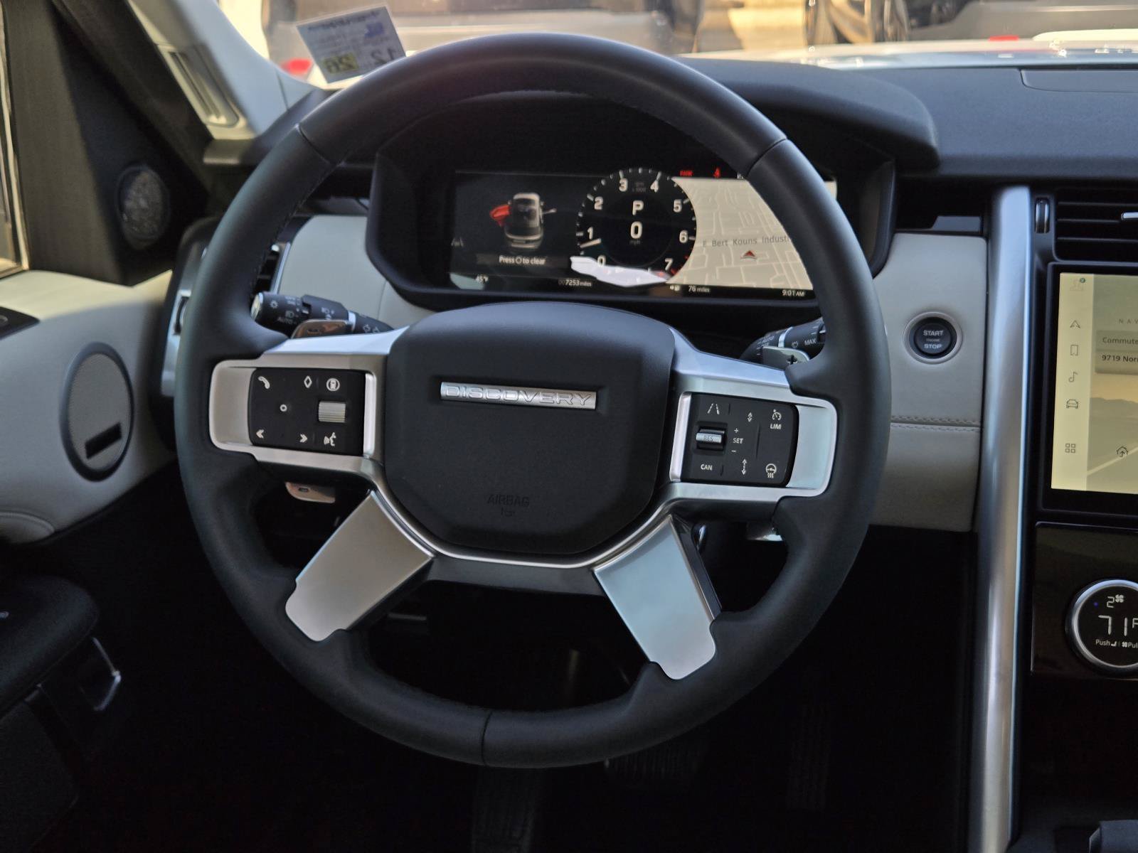 Used 2025 Fuji White Land Rover S image 23