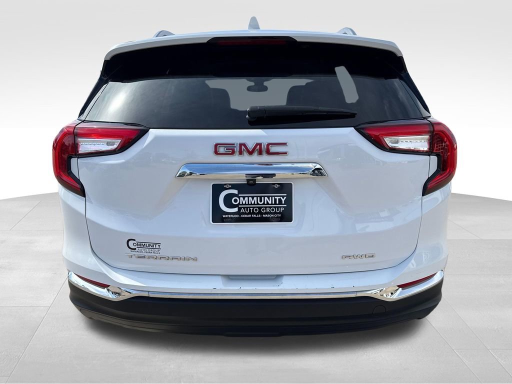 2024 GMC Terrain SLT - Photo 4