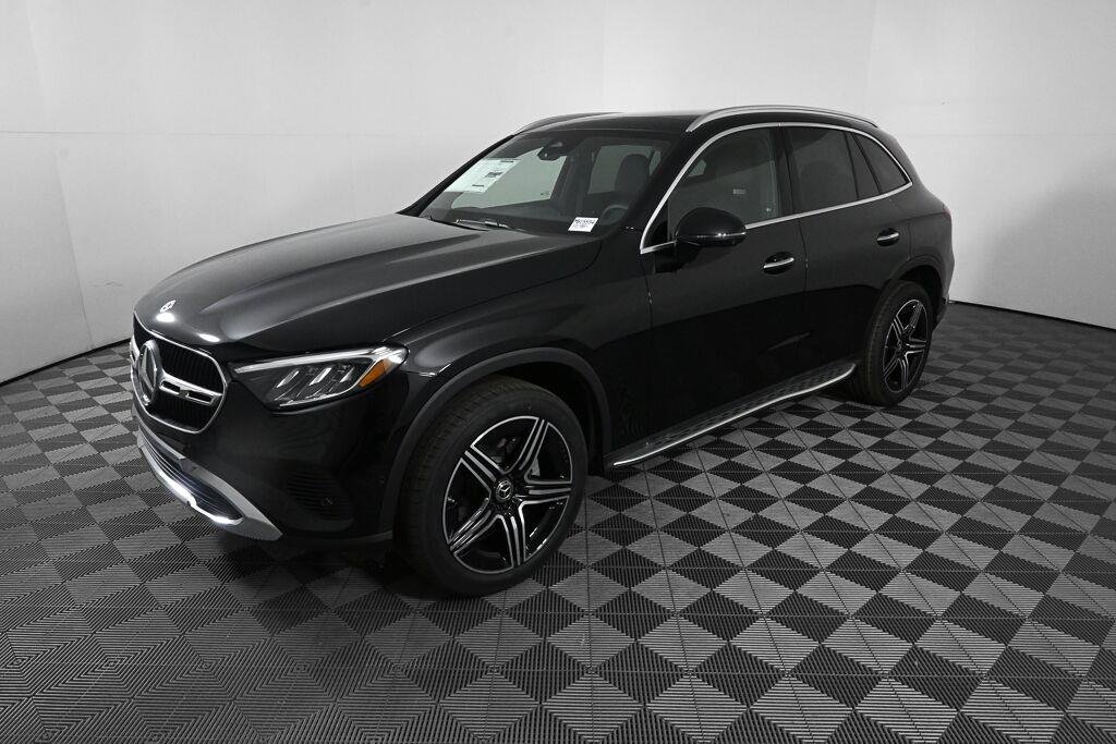 New 2027 Black Mercedes-Benz GLC 300 image 1