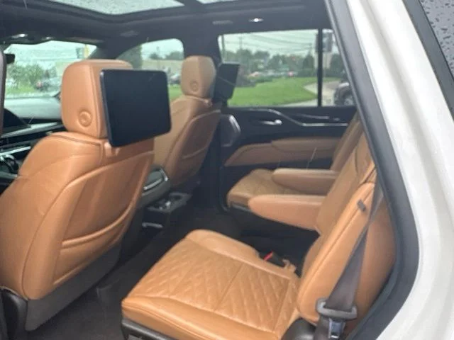 Used 2021 White Cadillac Sport image 6