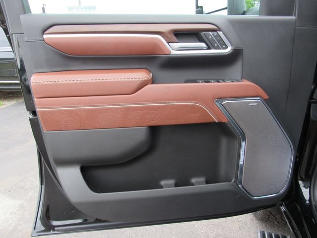 Certified Used 2026 Onyx Black GMC Denali Ultimate image 12