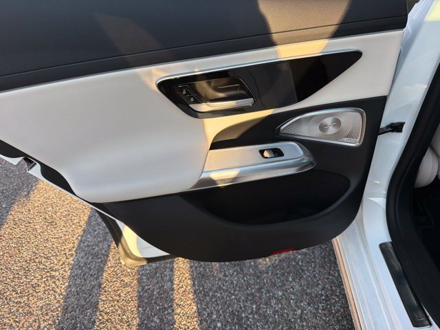 Used 2024  Mercedes-Benz E 350 image 13