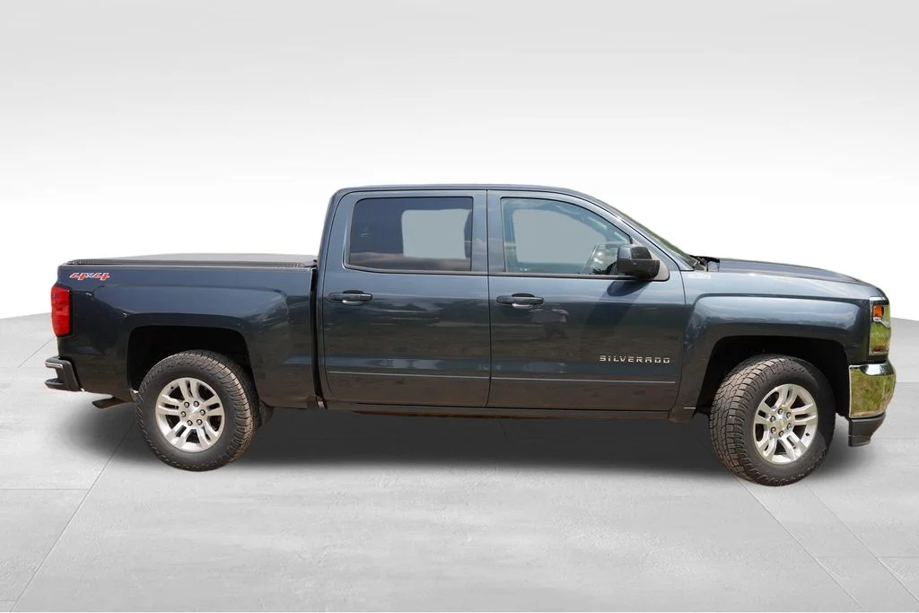 Used 2017 Graphite Metallic Chevrolet LT image 2