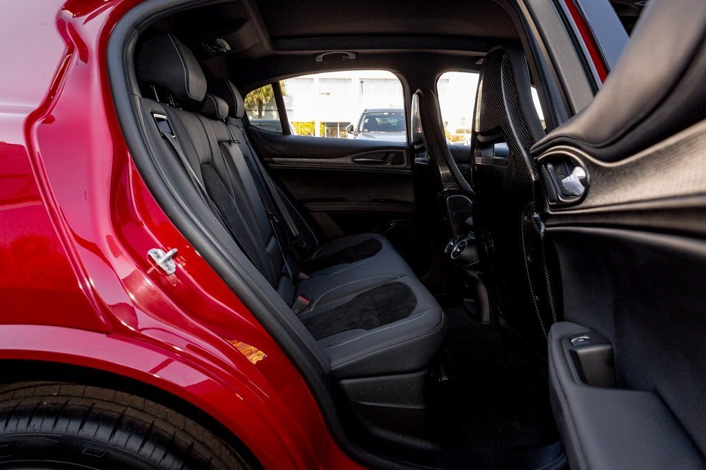 2024 Alfa Romeo Stelvio Quadrifoglio - Photo 32