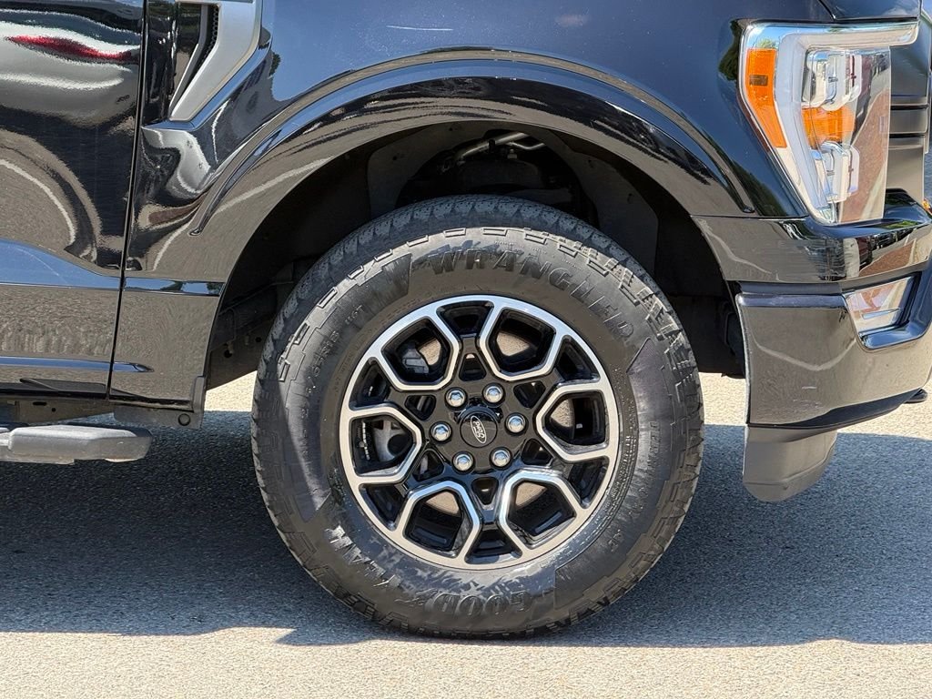 Used 2023 Black Ford XLT image 6