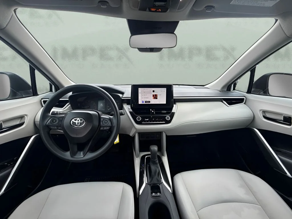 Used 2025 Beige Toyota L image 11