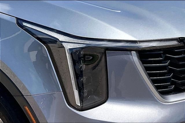 Used 2025 Silver Kia LX image 28