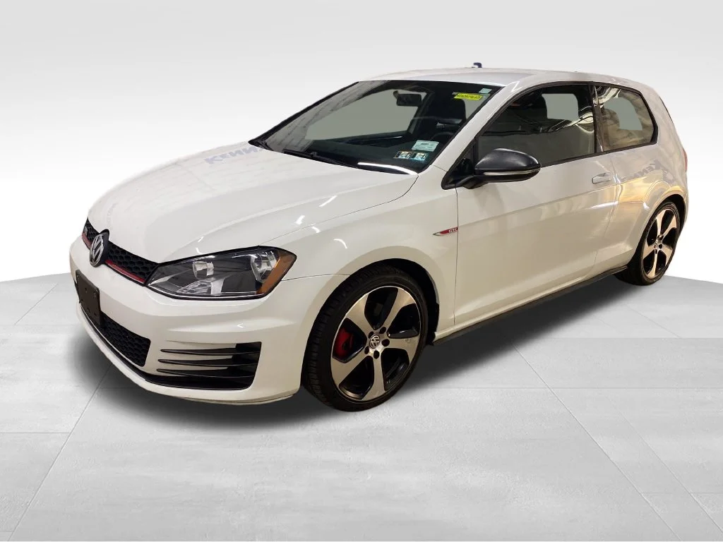 Used 2016 White Volkswagen S image 3