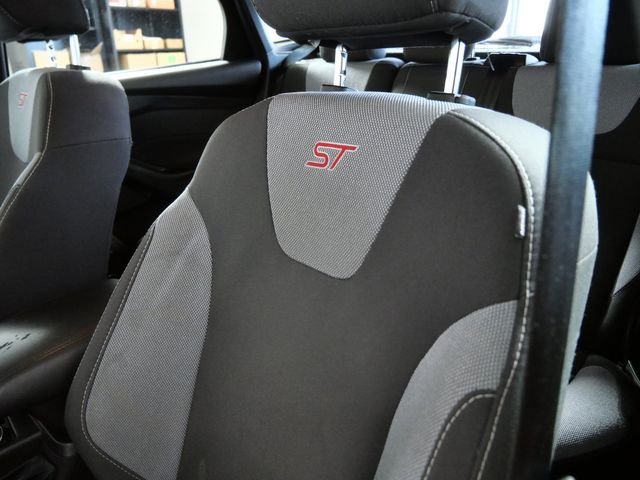 Used 2014 Red Ford ST image 18