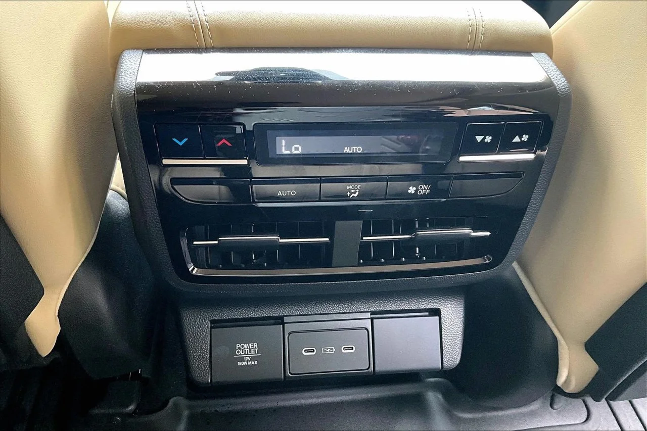 Certified Used 2025  Acura Technology Package image 16