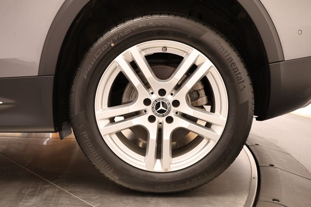Used 2022 Mountain Gray Metallic Mercedes-Benz GLB 250 image 12