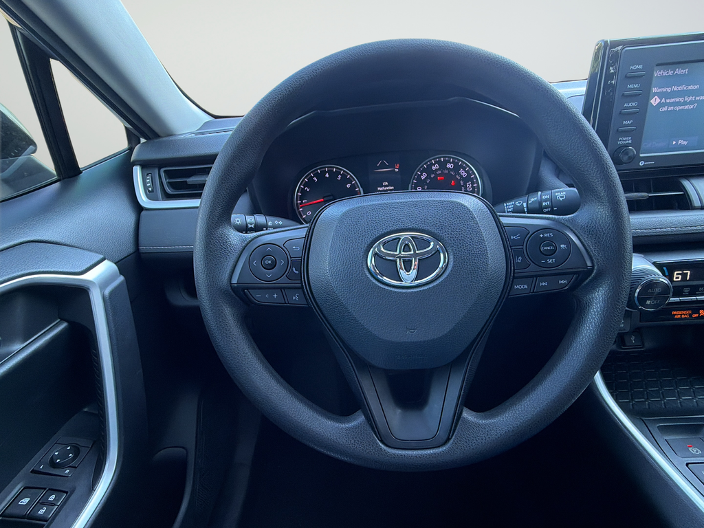 Used 2020 Silver Toyota XLE image 36