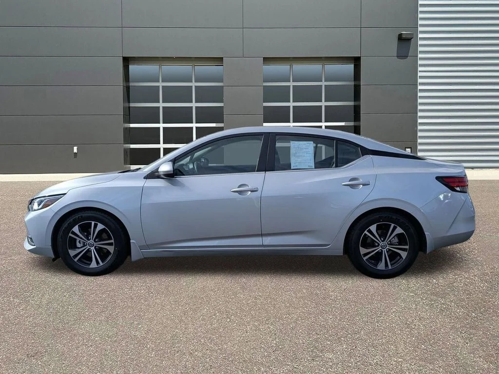 Certified Used 2022 Brilliant Silver Metallic Nissan SV image 9