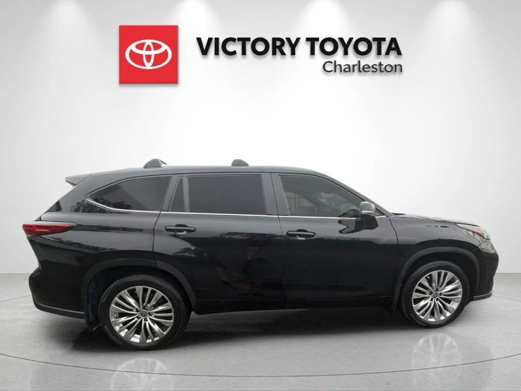 Used 2023 Black Toyota Platinum image 6