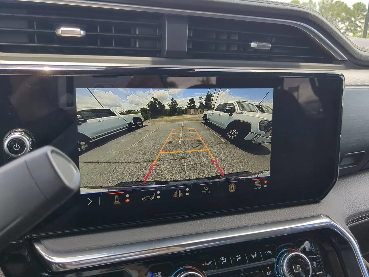 2026 GMC Sierra 2500HD Denali - Photo 20