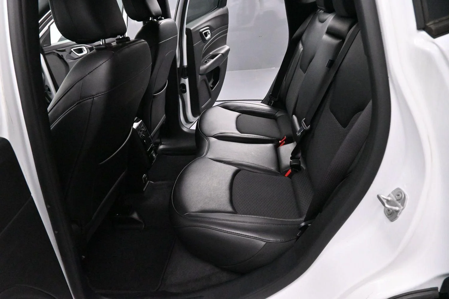 Used 2023 Bright White Clearcoat Jeep Altitude image 24