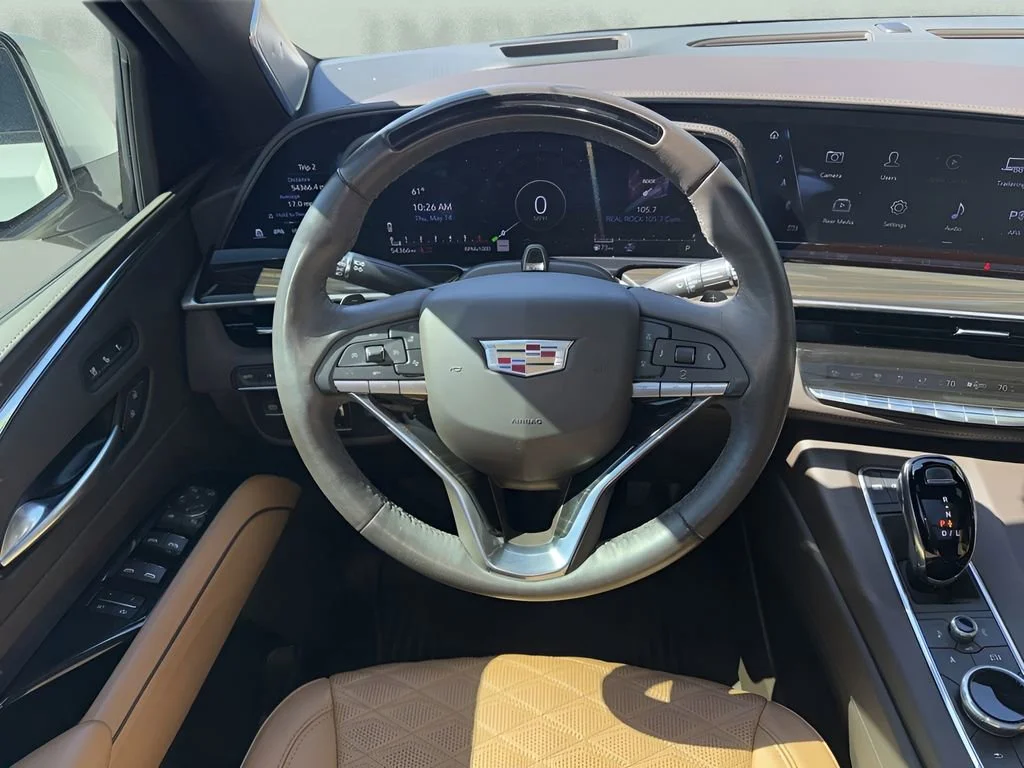 Used 2023 Crystal White Tricoat Cadillac Sport image 26