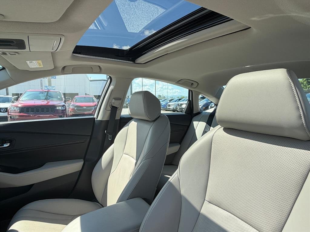 2025 Honda Accord Hybrid Touring - Photo 8