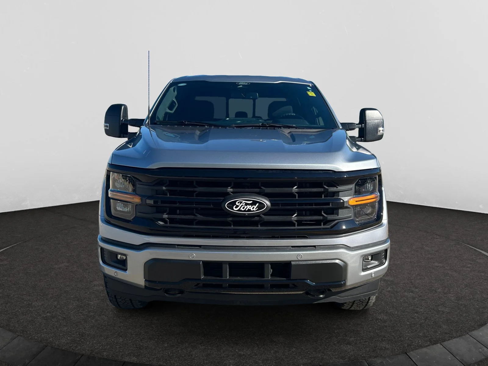 New 2026 Iconic Silver Metallic Ford XLT image 8