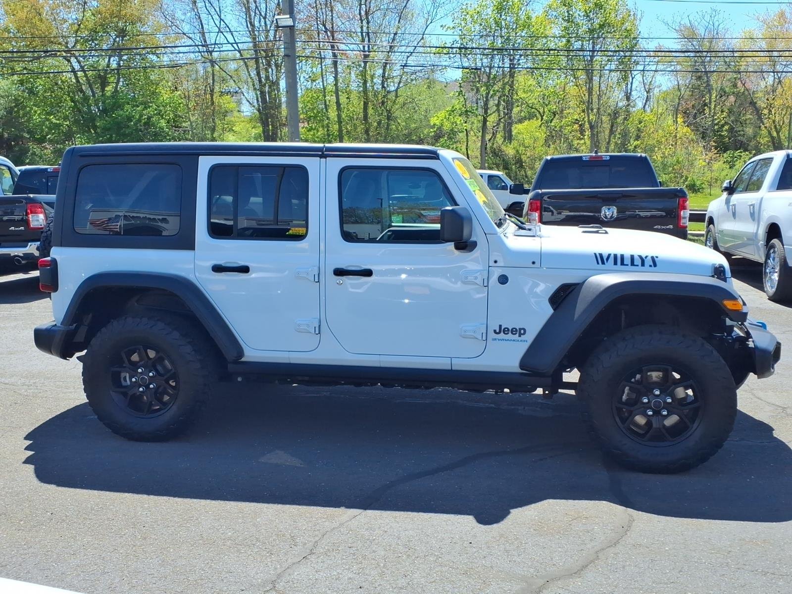 Used 2024 White Jeep Willys 4xe image 9