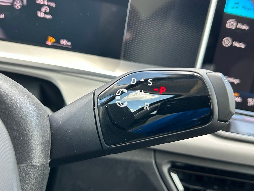 New 2026 Black Volkswagen 2.0T SE image 22