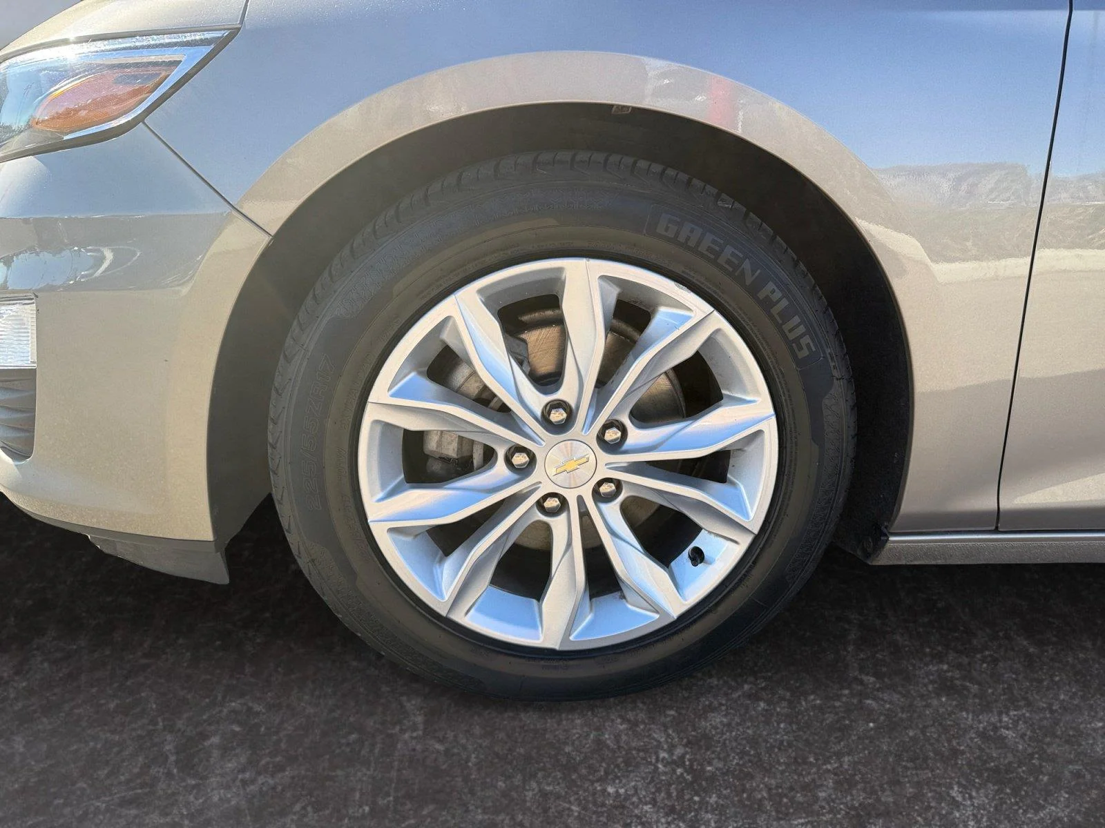Used 2023 Gray Chevrolet 1LT image 26