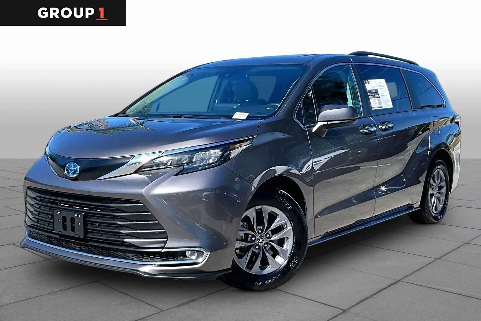 2024 Toyota Sienna XLE