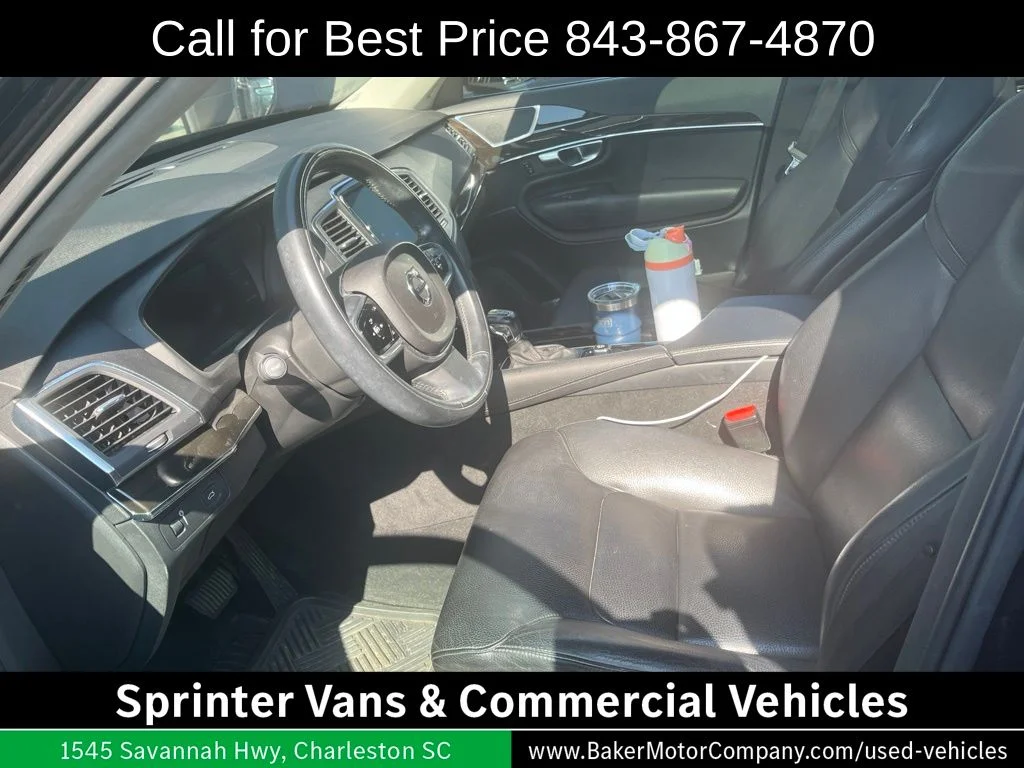 Used 2018 Black Volvo T5 Momentum image 6
