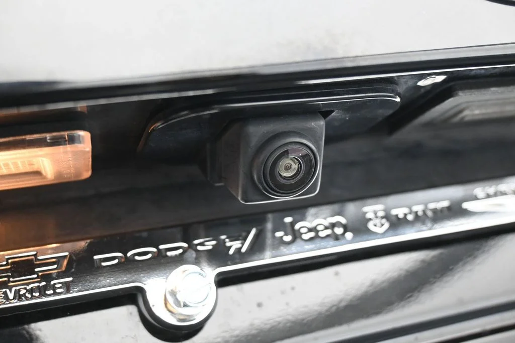 Used 2022 Super Black Nissan SV image 28