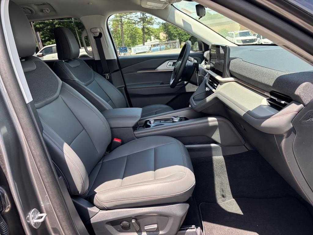 New 2026 Carbonized Gray Metallic Ford Active image 13