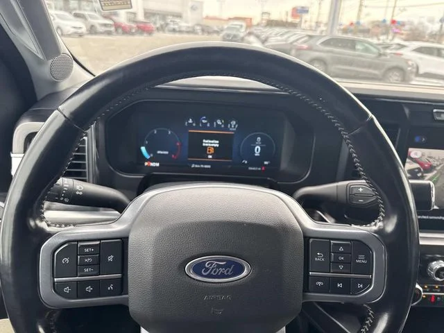 Used 2023 White Ford Lariat image 33