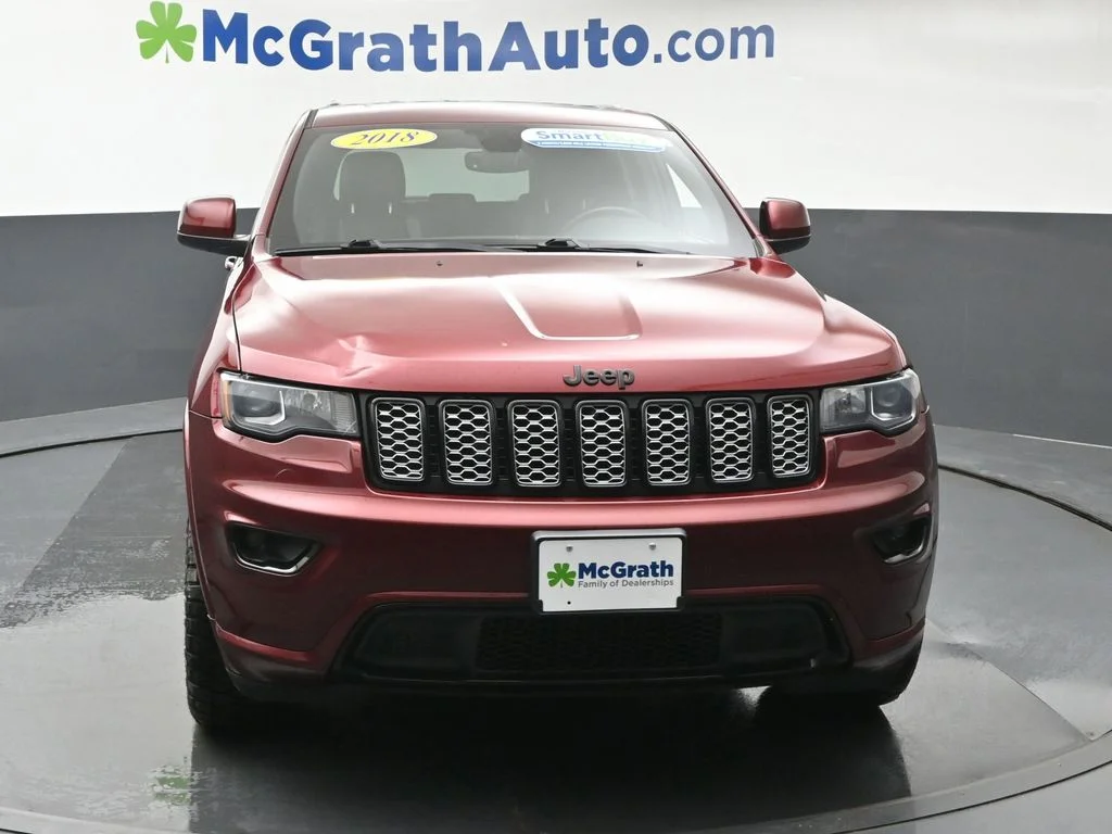 Used 2018 Red Jeep Altitude image 5