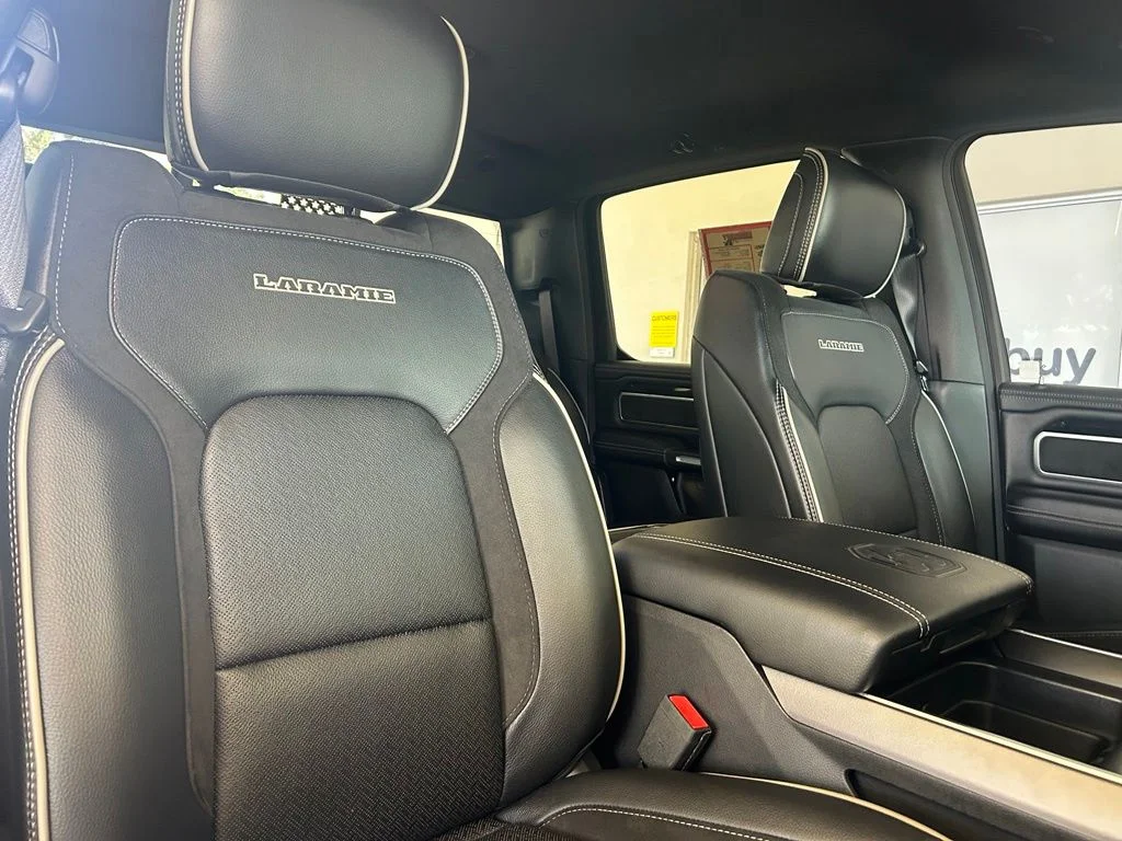 Used 2020 Blue Ram Laramie image 27