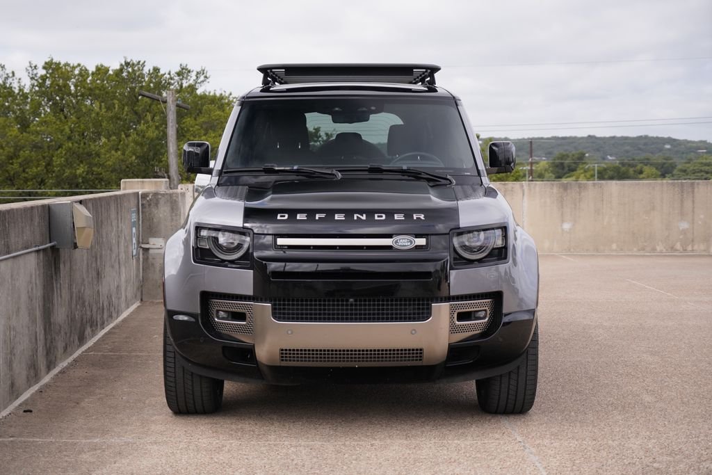 Used 2023 Gray Land Rover X image 4