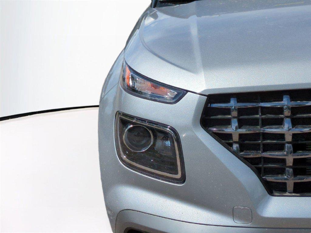 New 2026 Silver Hyundai SEL image 10