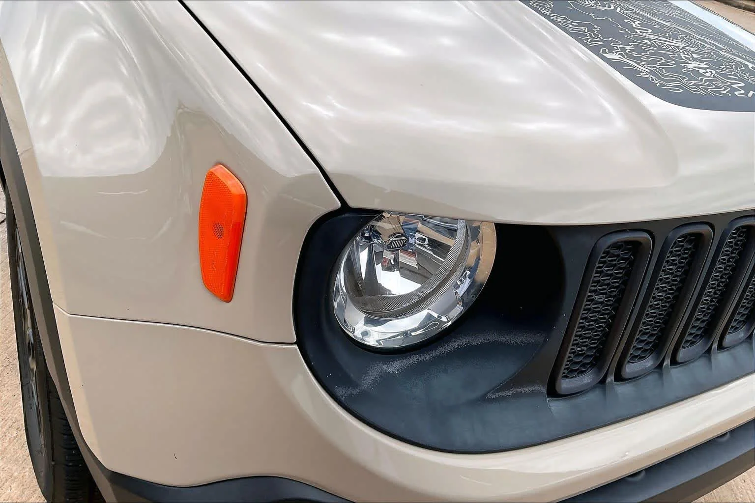 Used 2017 Mojave Sand Jeep Deserthawk image 27